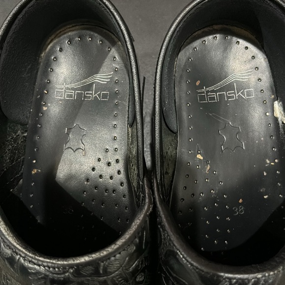 Dansko Clogs (size 38) - Picture 2 of 5